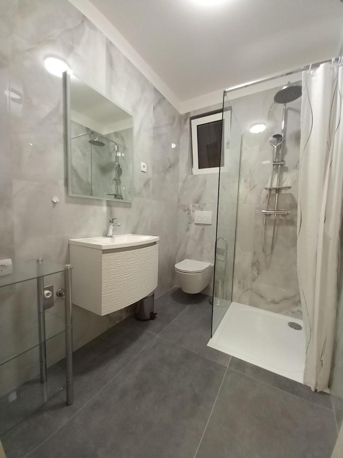 Apartmani Nizic Jadranovo Εξωτερικό φωτογραφία
